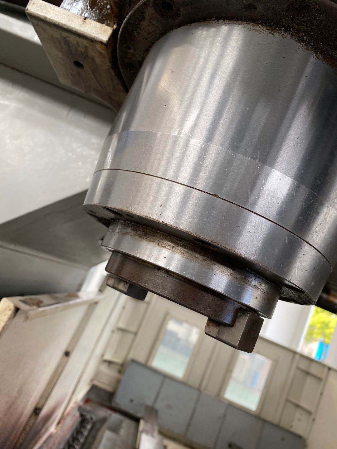 机械厂急售二手协鸿3210龙门加工中心32把链式刀库