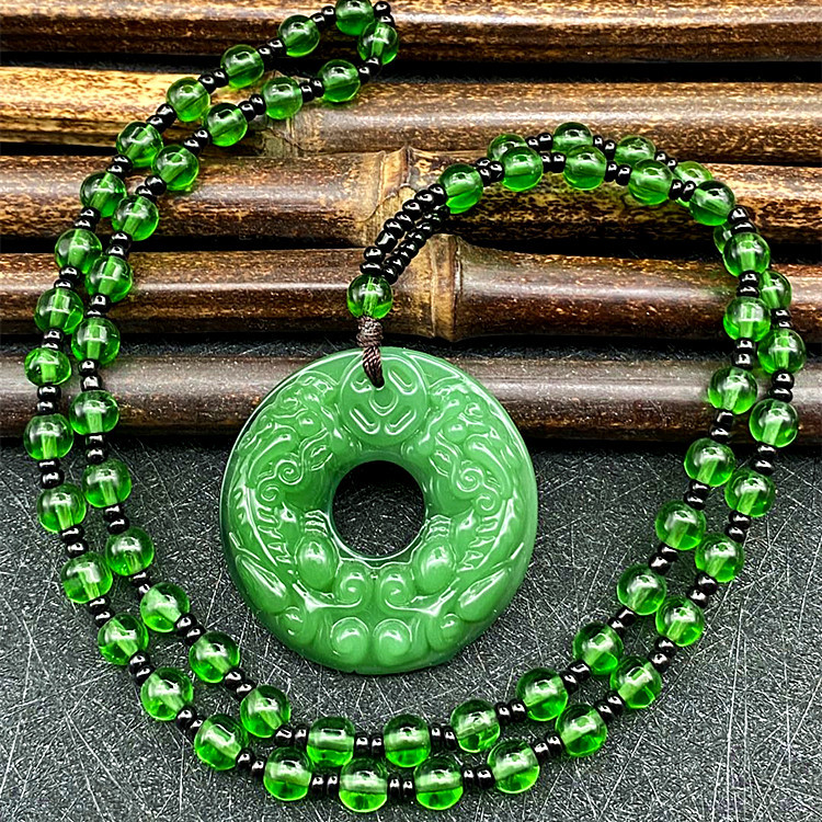 黑曜石厂家批发玉髓绿色本命佛观音八大守护神貔貅吊坠项链男女款