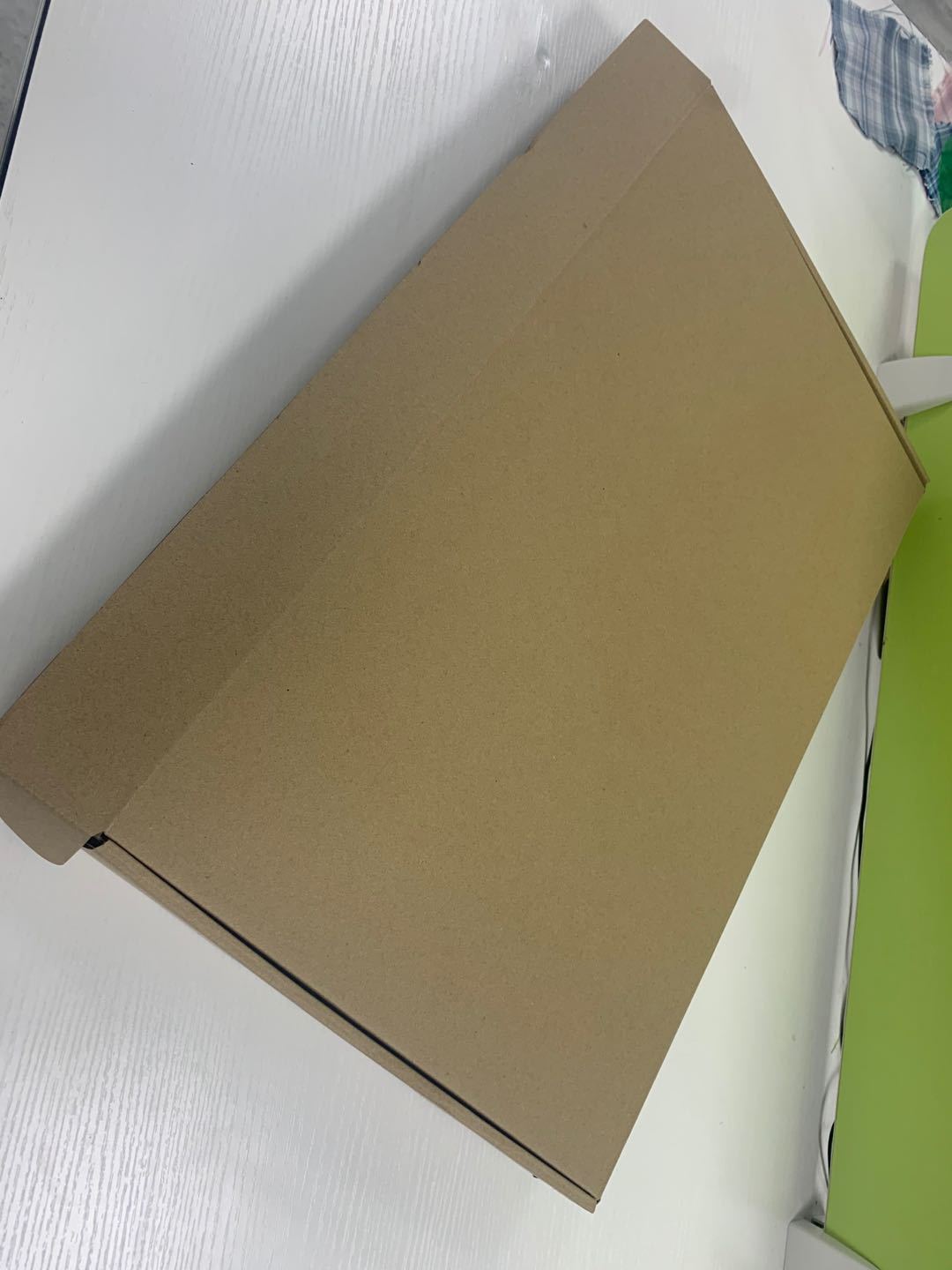 jk制服包装盒飞机盒现货电商服装快递纸箱-阿里巴巴