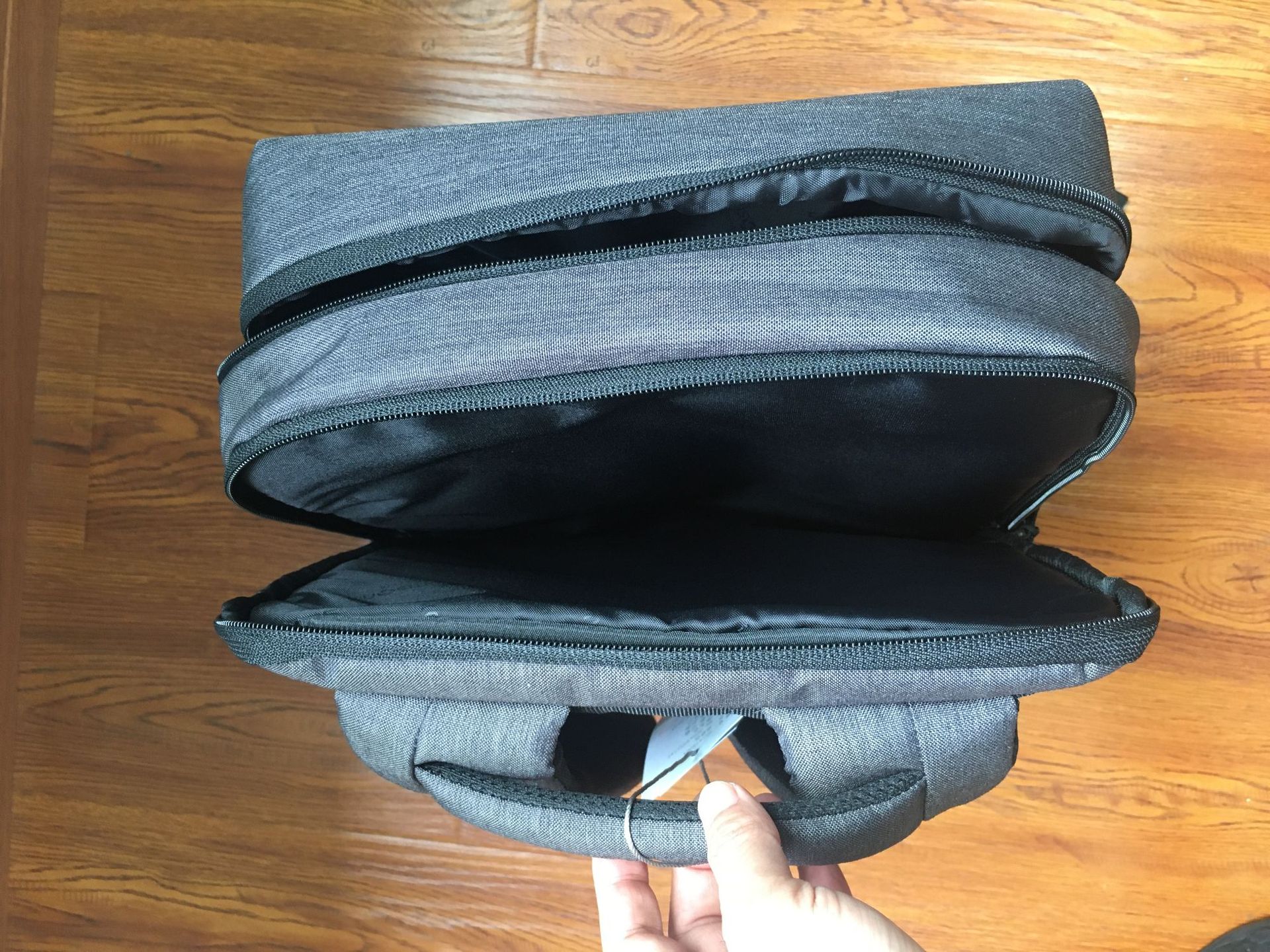 samsonite新秀丽ts118001双肩包背包商务休闲包深灰色可以代发