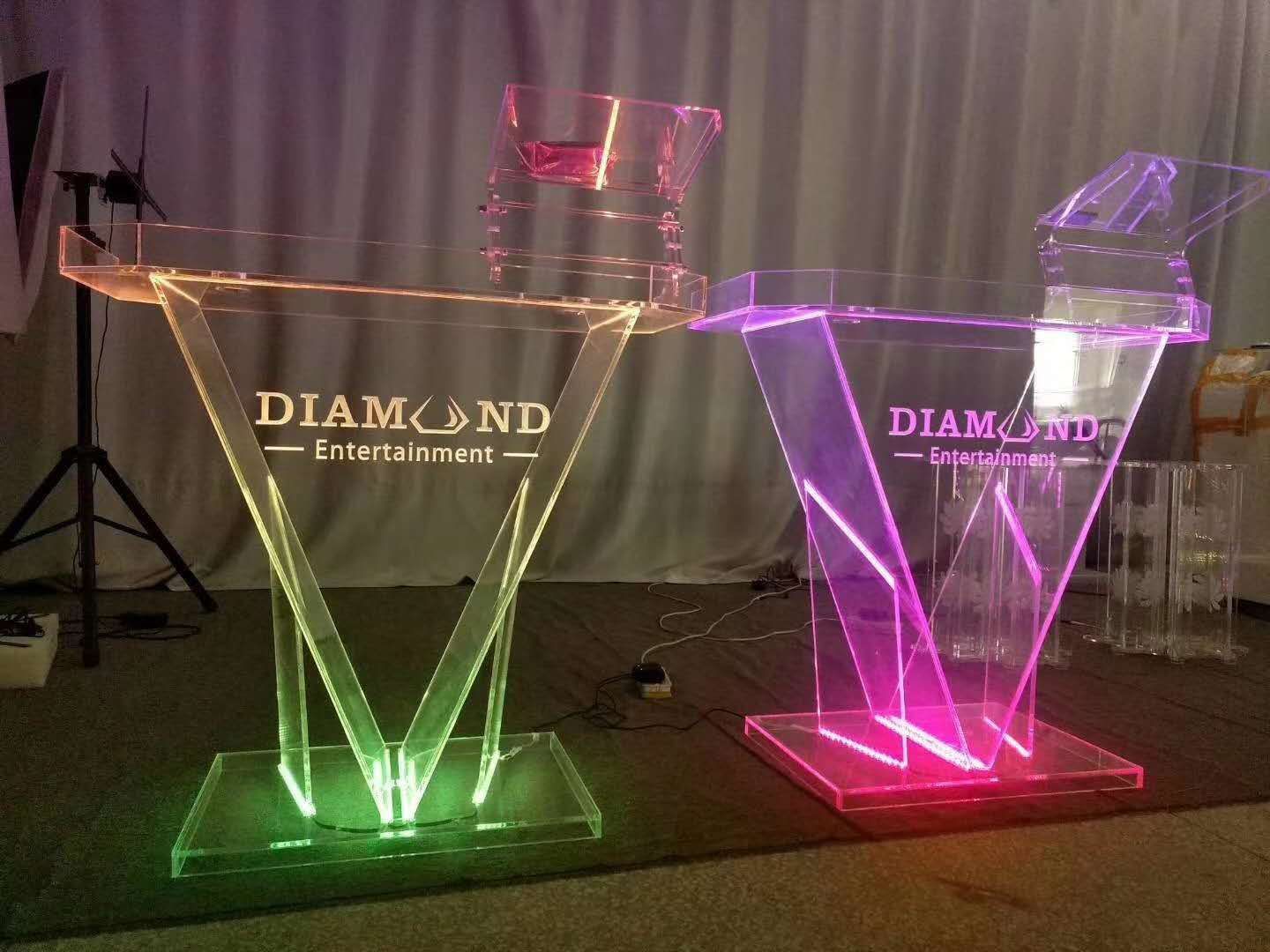 定做透明发光演讲台 亚克力迎宾台 有机玻璃发光讲桌 颁奖台