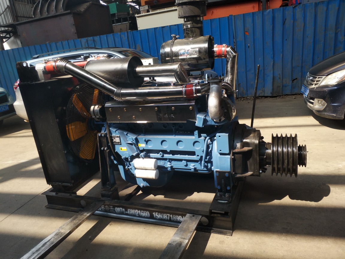 云南昆明潍坊动力斯太尔wew618zld,358kw离合器柴油机
