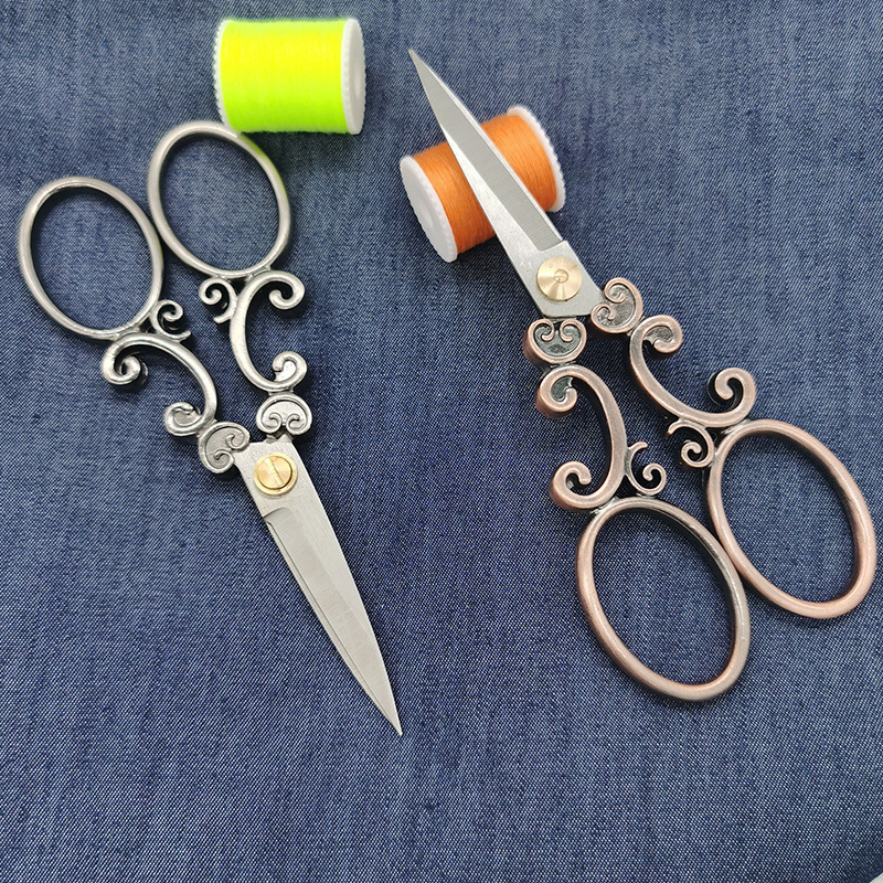 Yi Nuo 130 Classical Scissors European-Style Stainless Steel Scissors Retro Handmade Small Scissors Travel Scissors Home Tailor Scissors