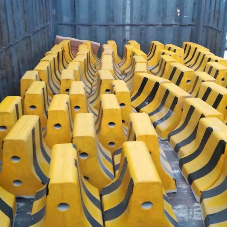 市政景观园林绿化隔离墩 水泥墩交通混凝土隔离墩 道路防撞水泥墩
