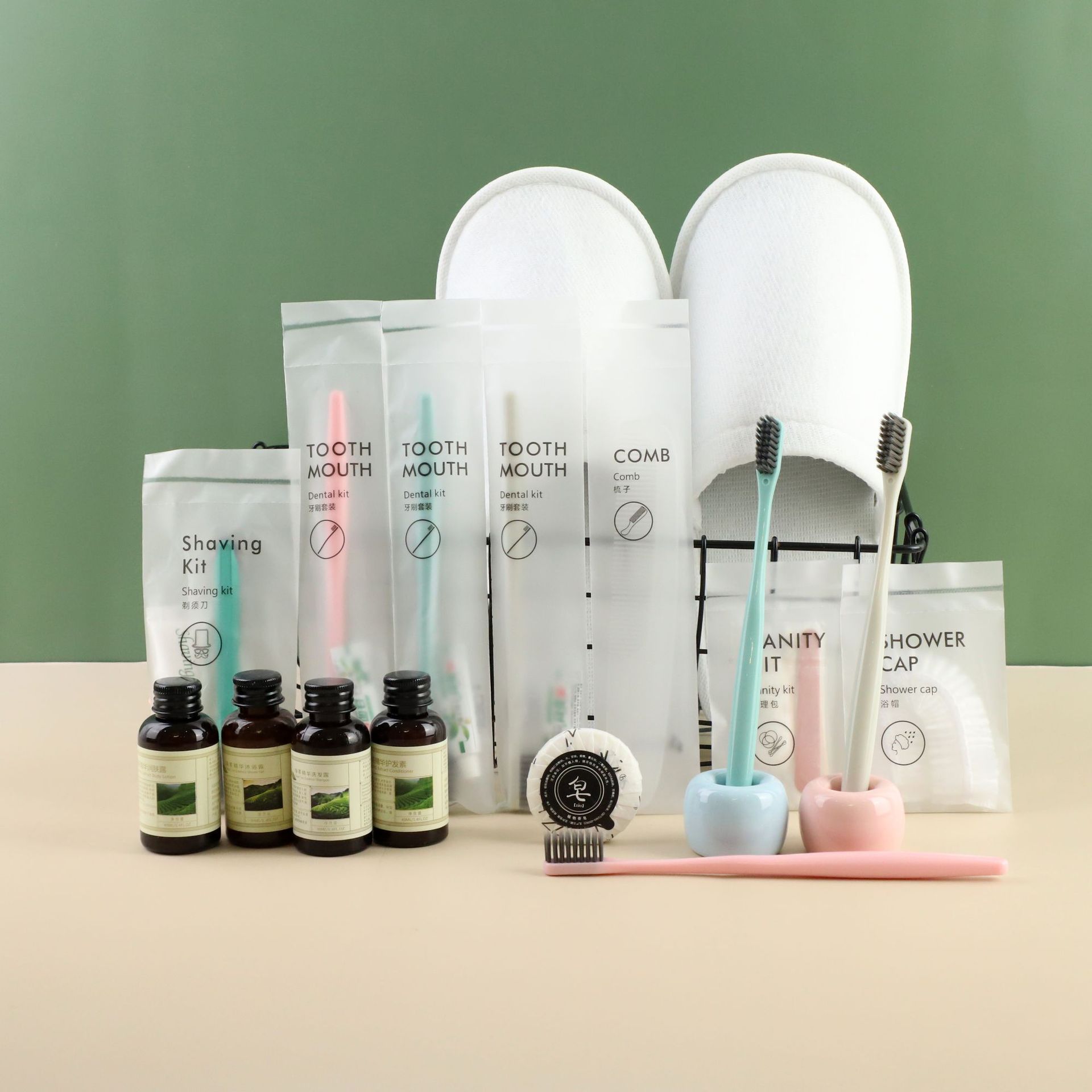 酒店一次性牙刷牙膏二合一宾馆客房梳子拖鞋民宿洗漱用品套装批发