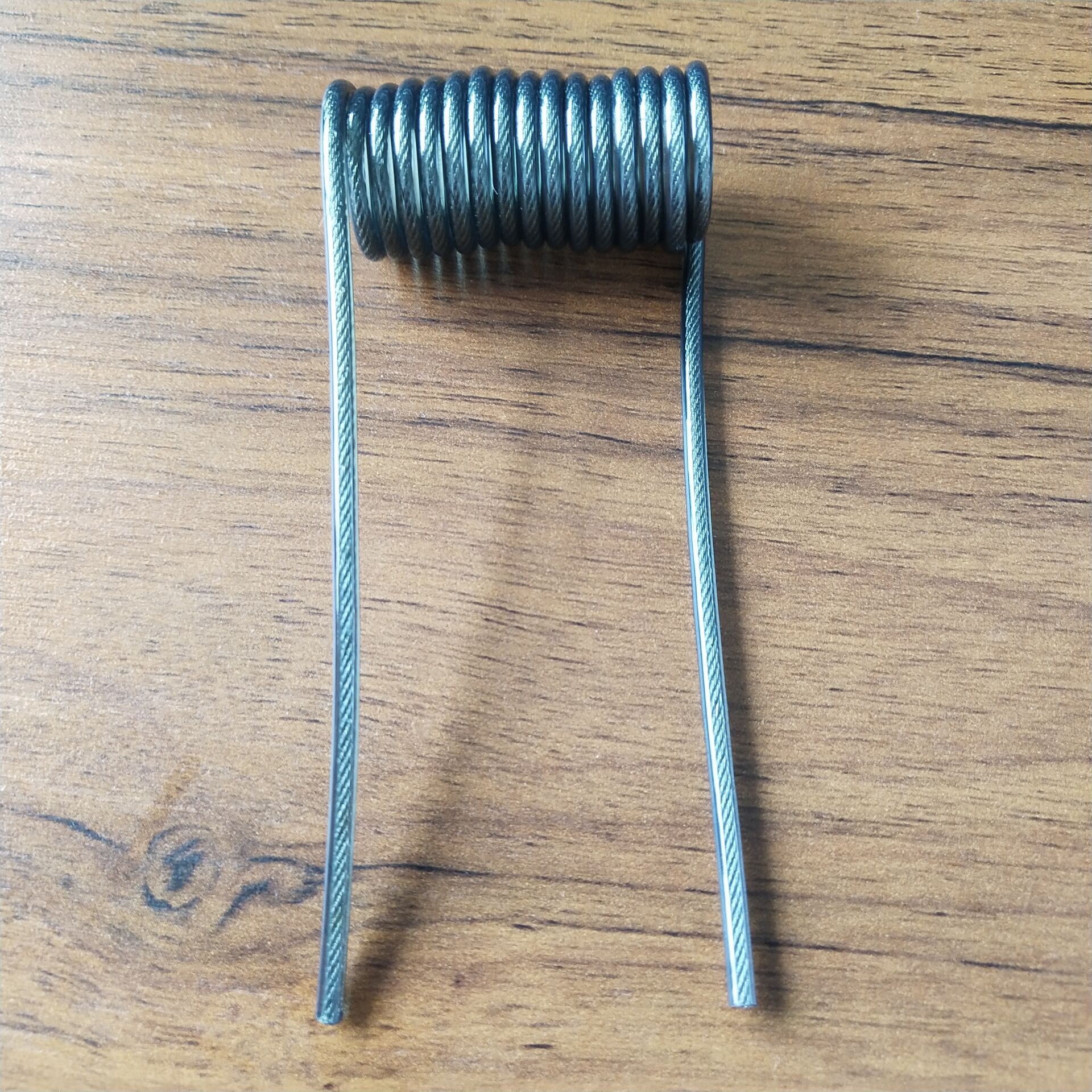 热销 不锈钢弹簧绳防坠落绳弹簧涂胶钢丝绳 彩色包胶pu弹簧钢丝绳-阿