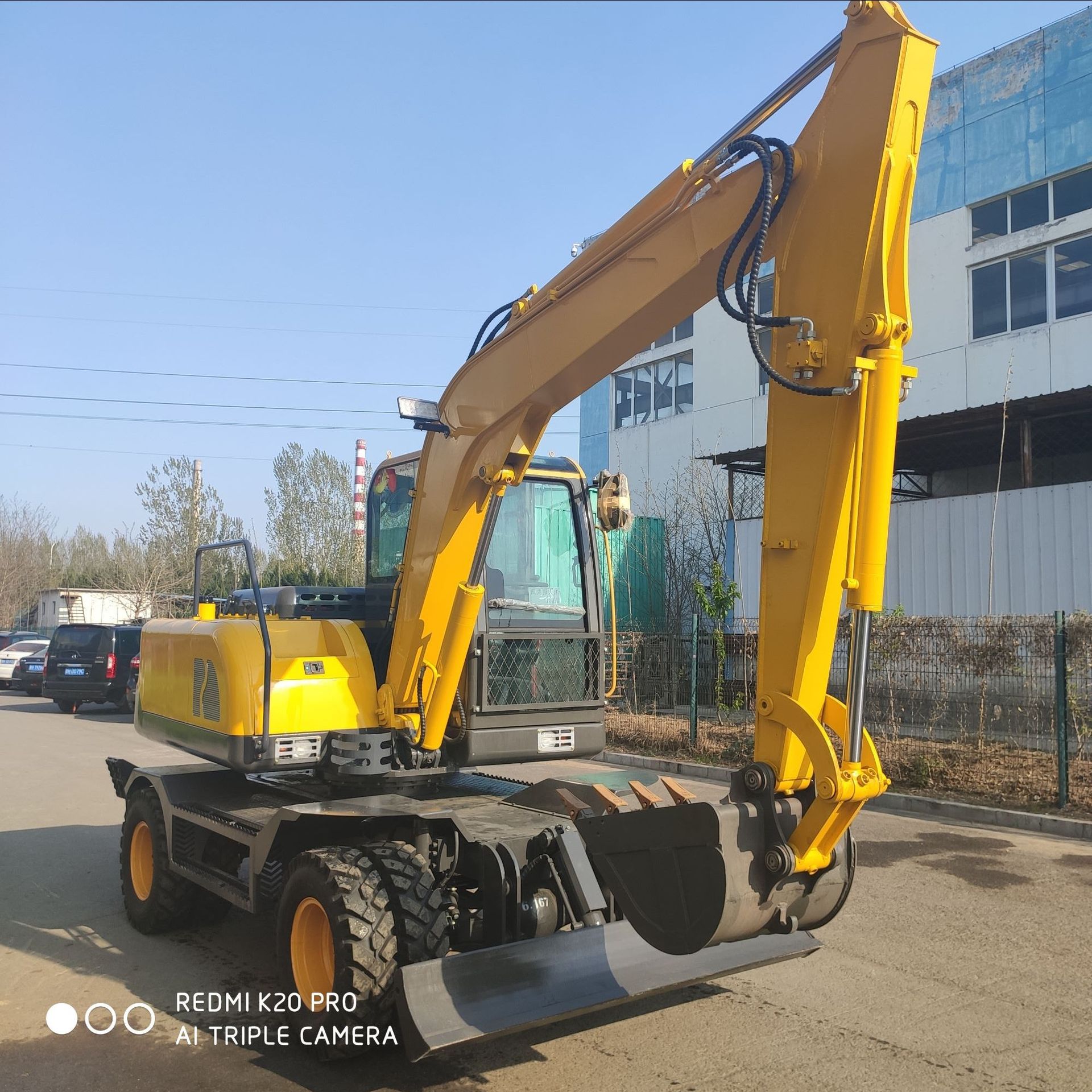 轮式挖掘机 新款90型挖掘机 三缸大挖机园林种树用挖掘机