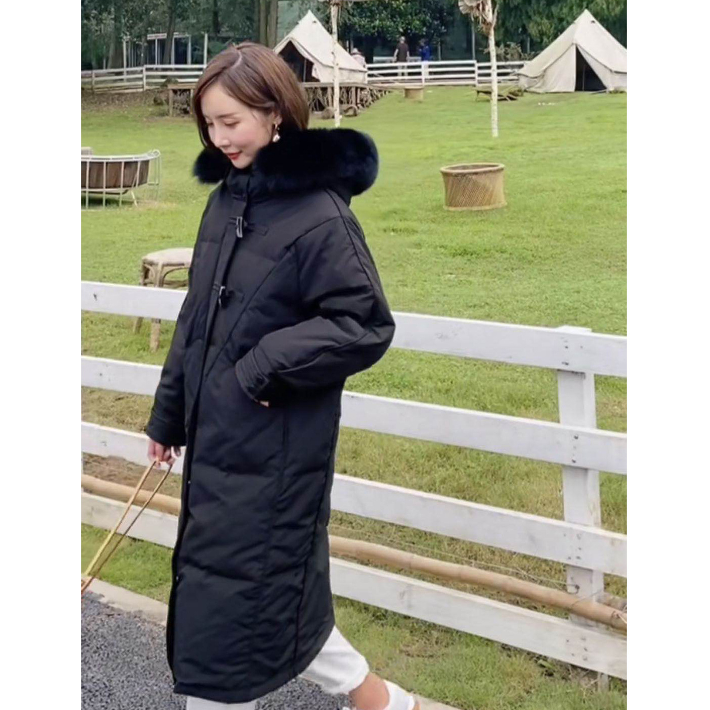 夏诗文反季2020新款韩版大毛领牛角扣羽绒服女长款过膝白鸭绒