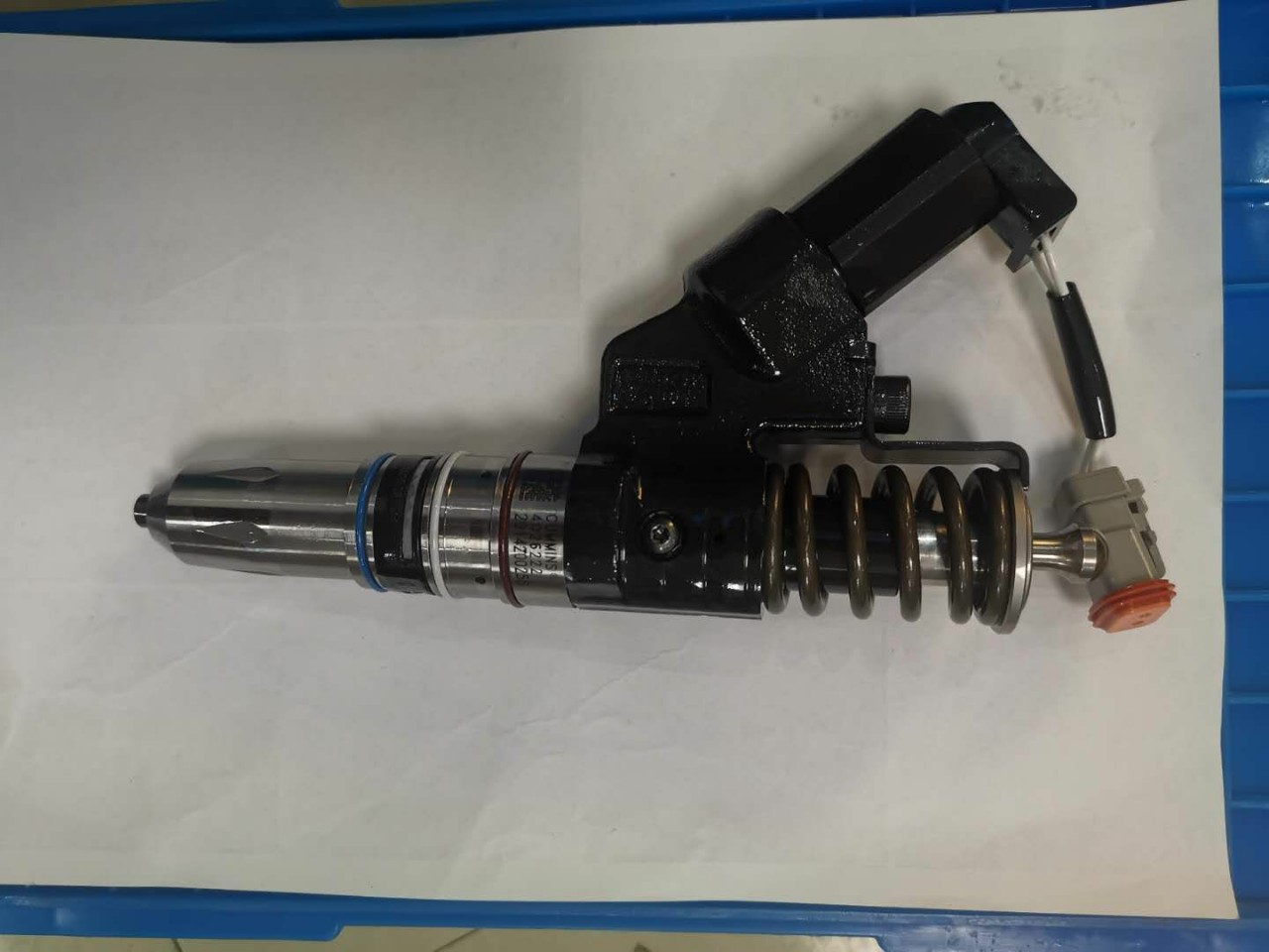 西安康明斯qsm11工程机械喷油器总成4903084