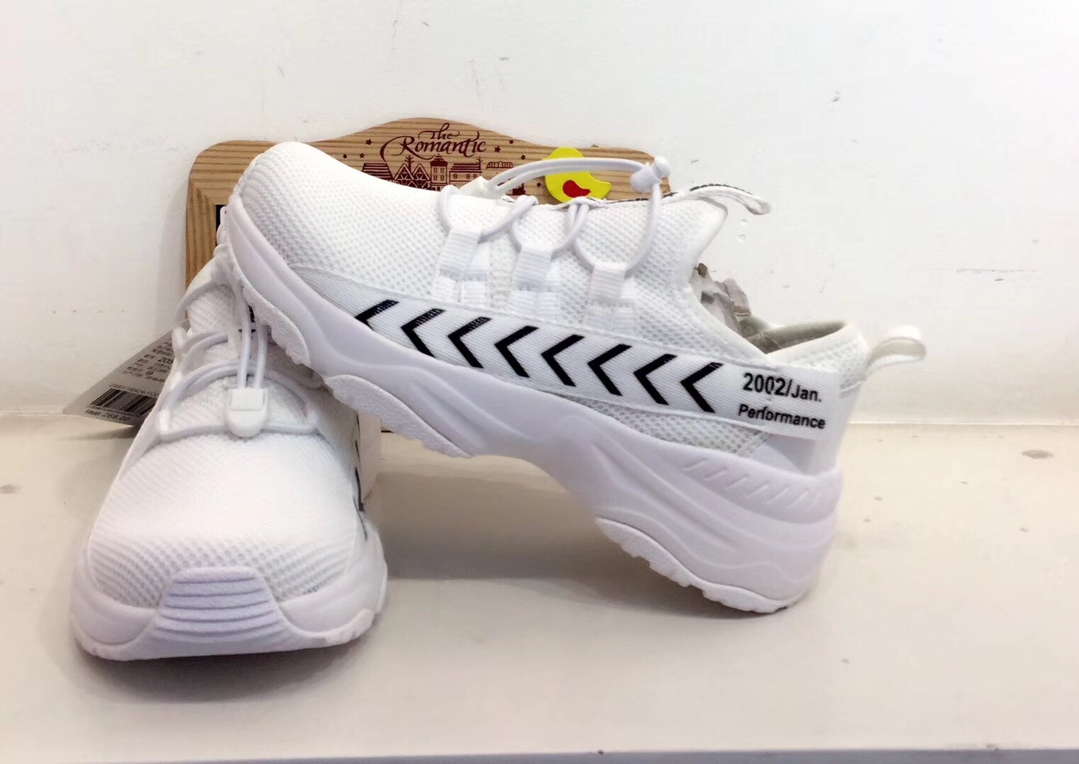 一线大牌巴拉巴拉童鞋走份冬款加厚运动鞋中大童品牌折扣直播货源