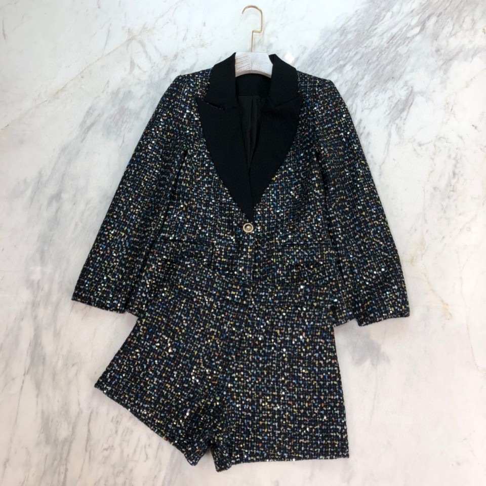 粗花呢套装 2020秋季新款 撞色翻领一粒扣西装外套 高腰短裤套装