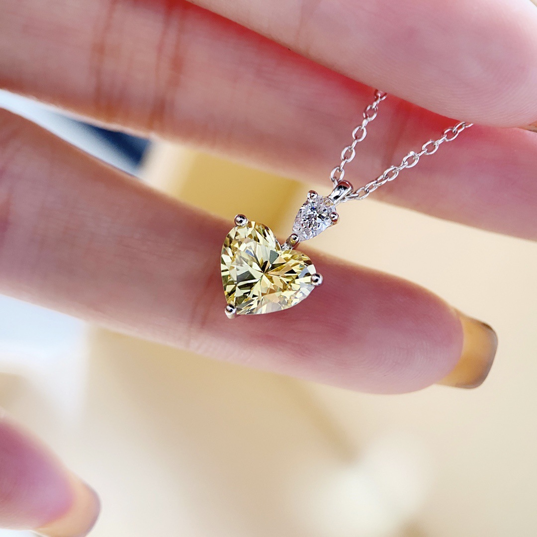 2克拉黄钻心形项链欧美时尚彩钻黄色仿真钻石爱心吊坠925银锁骨链