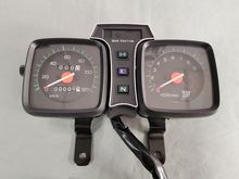 适用于摩托车配件老款电子转速仪表GS125码表咪表里程转速表公里