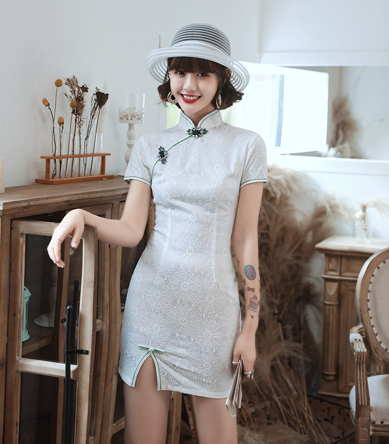鸿韵梦新款改良白蕾丝旗袍开叉日常旗袍裙子修身少女中短款旗袍