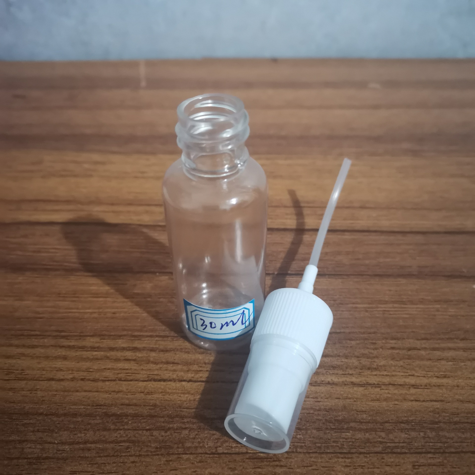 现货 30毫升喷雾瓶 液体喷瓶 小防晒喷雾瓶 透明塑料瓶子