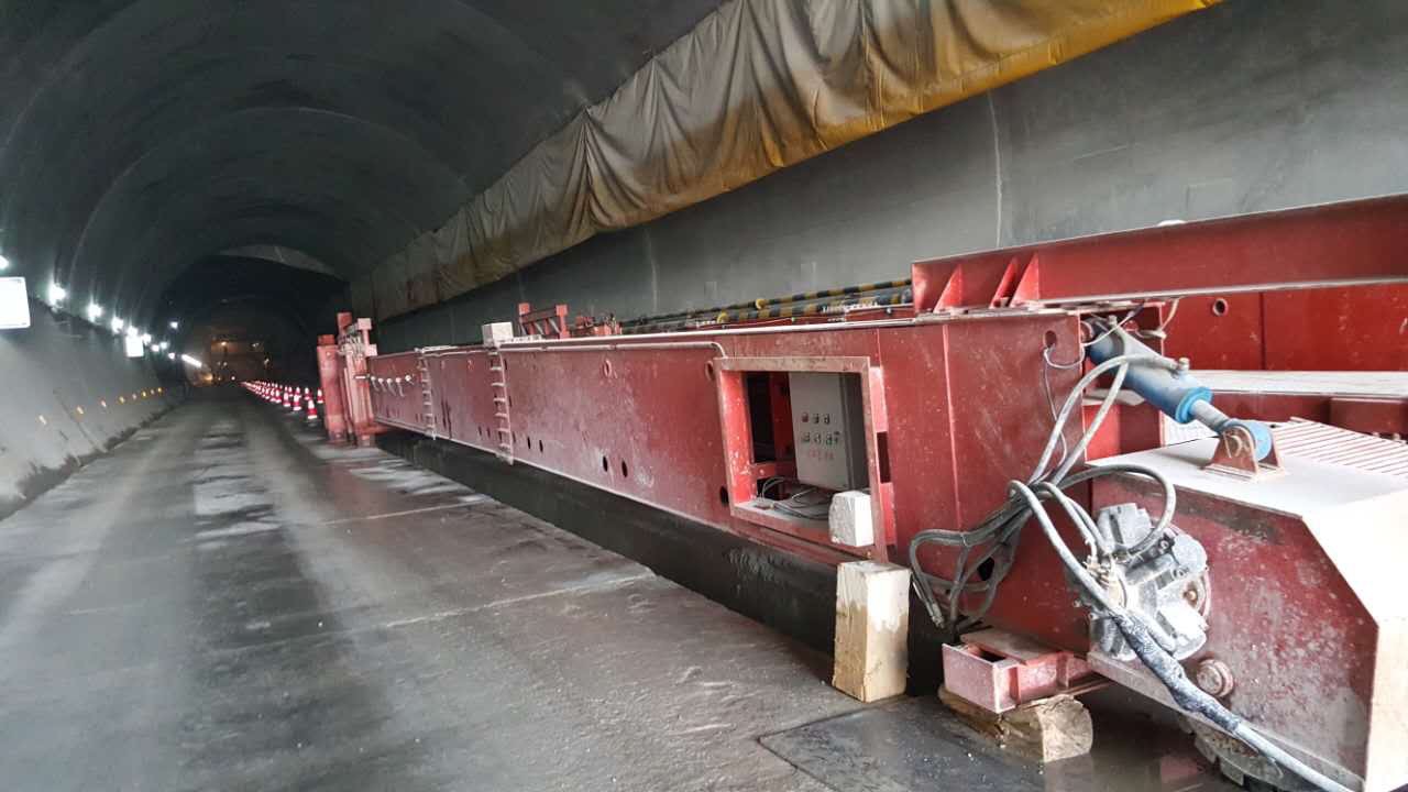 液压自行式主桥跨度12米24米仰拱栈桥仰拱台车衬砌台车钢模板