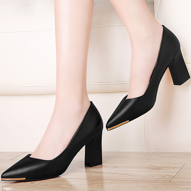 古奇天伦女鞋ol黑色斜口尖头粗跟高跟鞋女单鞋秋款工作鞋子女8645