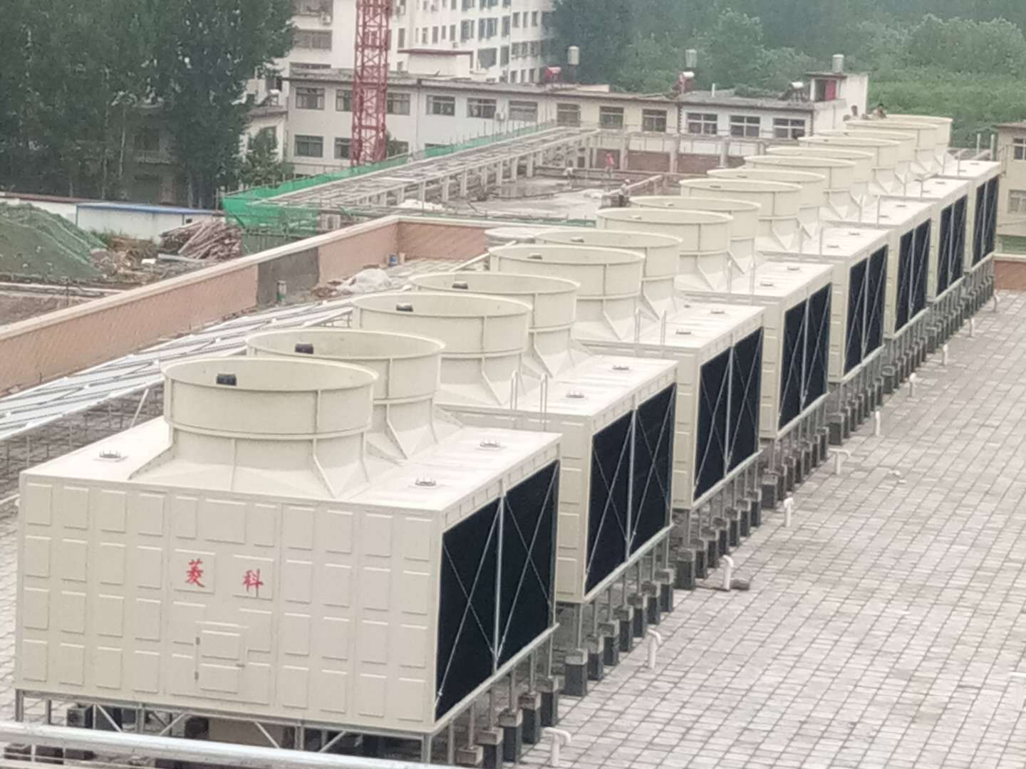 厂家批发200吨方形横流式冷水塔 高温低噪音玻璃钢方型冷水塔定制