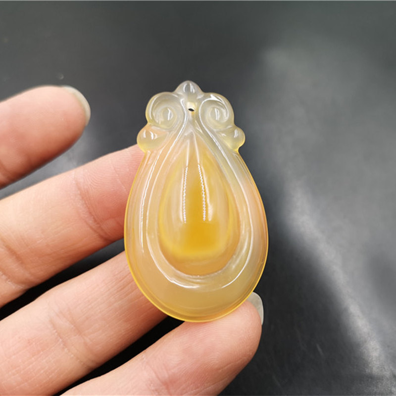 平价玉器 天然冰种俏色玉髓玛瑙水滴吊坠 精工修背玉髓滴水不漏