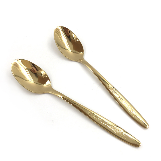 厂家直销日式高档不锈钢镀金餐具公勺服务餐勺手柄冲压图案