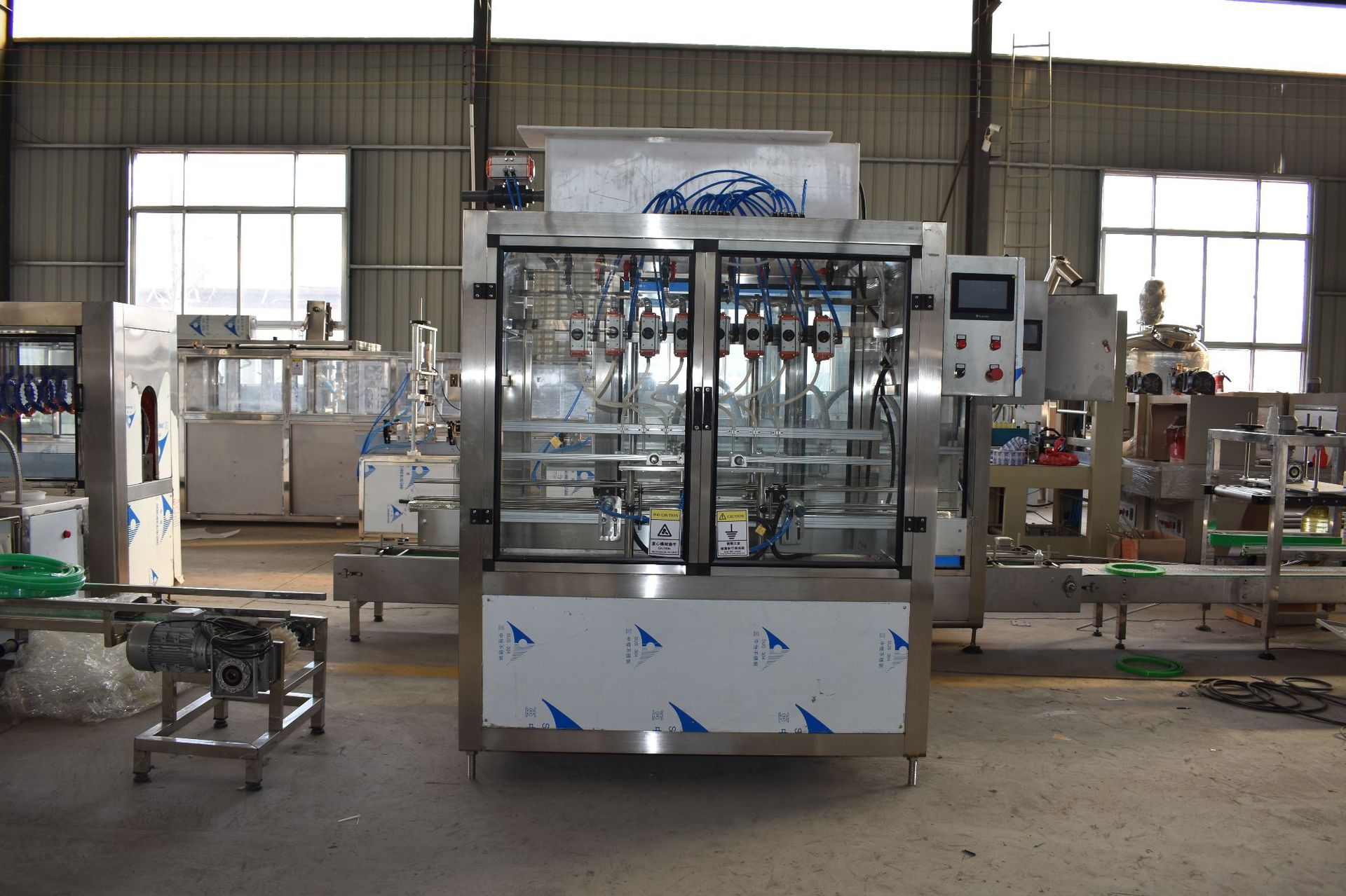 全自动液体灌装机液体酒精灌装机消毒液灌装机4头 6头 12头可定制