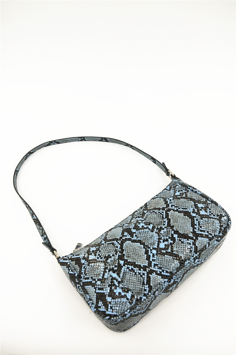 出口包蛇皮纹腋下包包女2020新款外贸女士包单肩手提手拎法棍包包