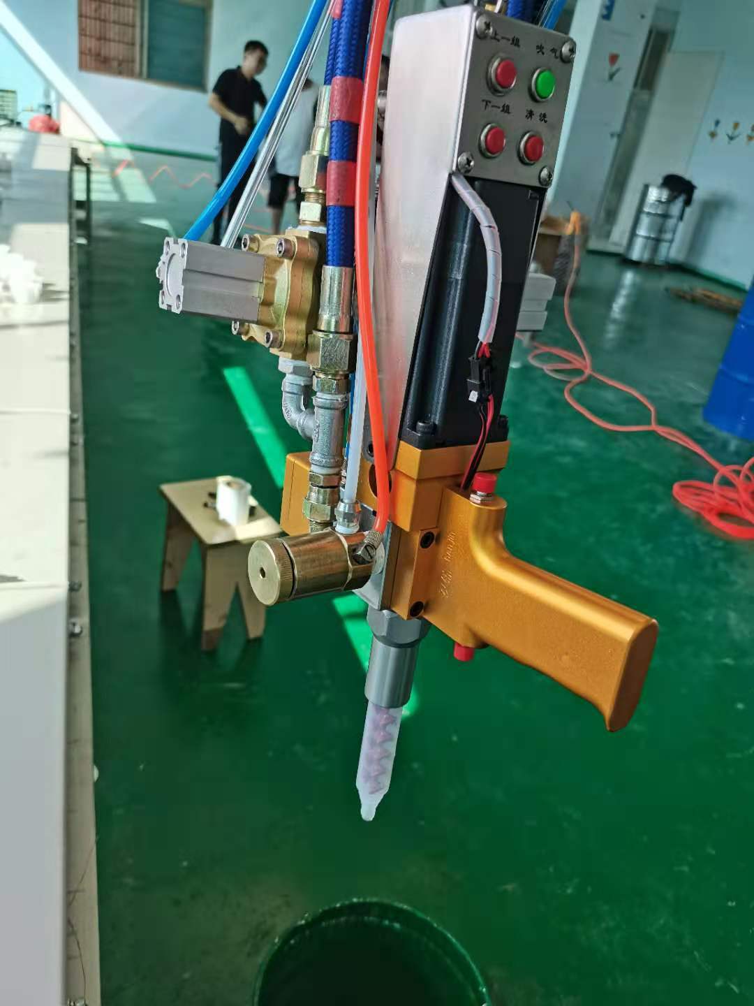 供应聚氨酯关注发泡机 聚氨酯pu发泡机机头机头灌注机机头浇注机