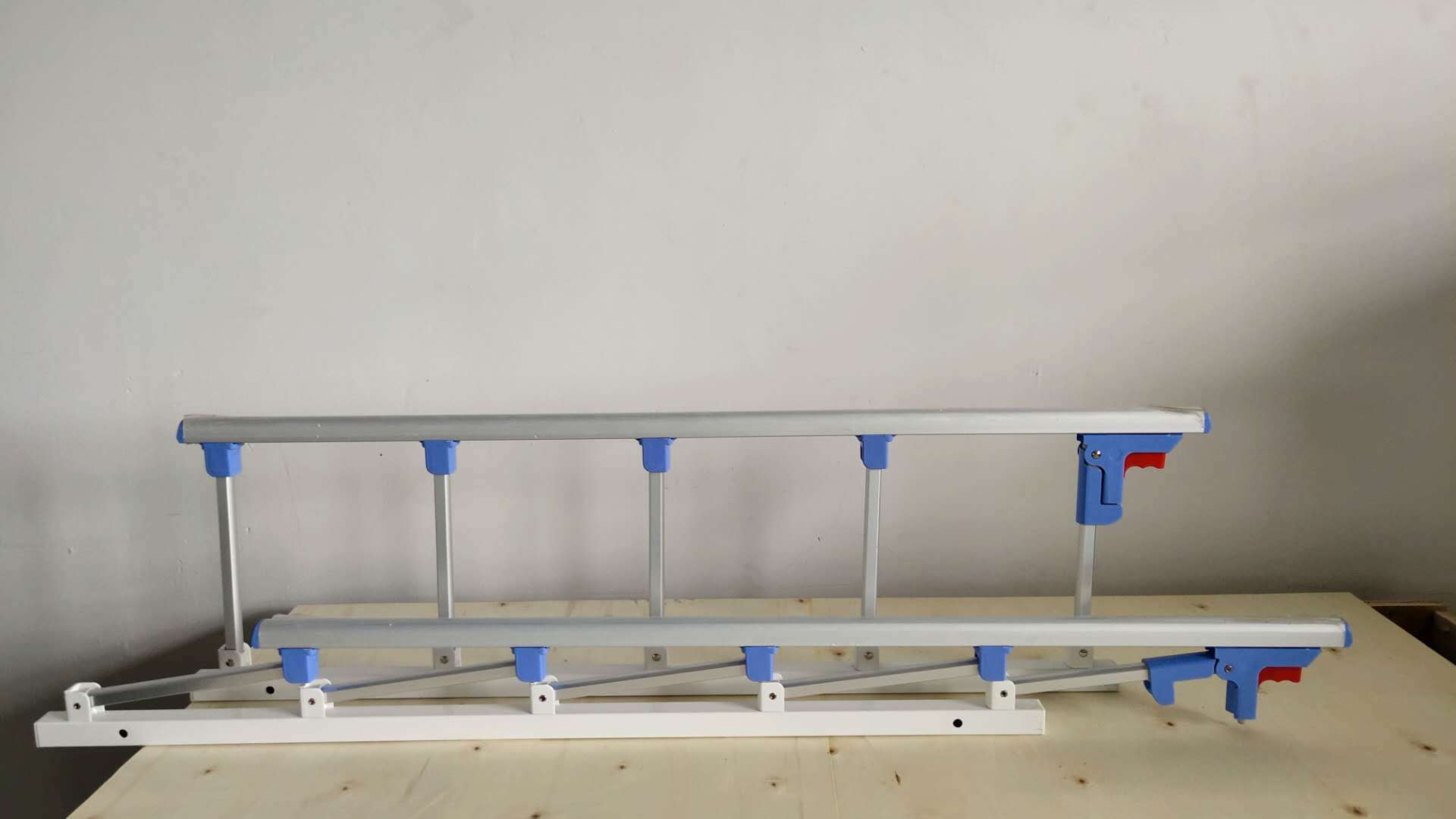 批量铝合金折叠五档护理床配件医用铝合金护栏病床防摔护栏