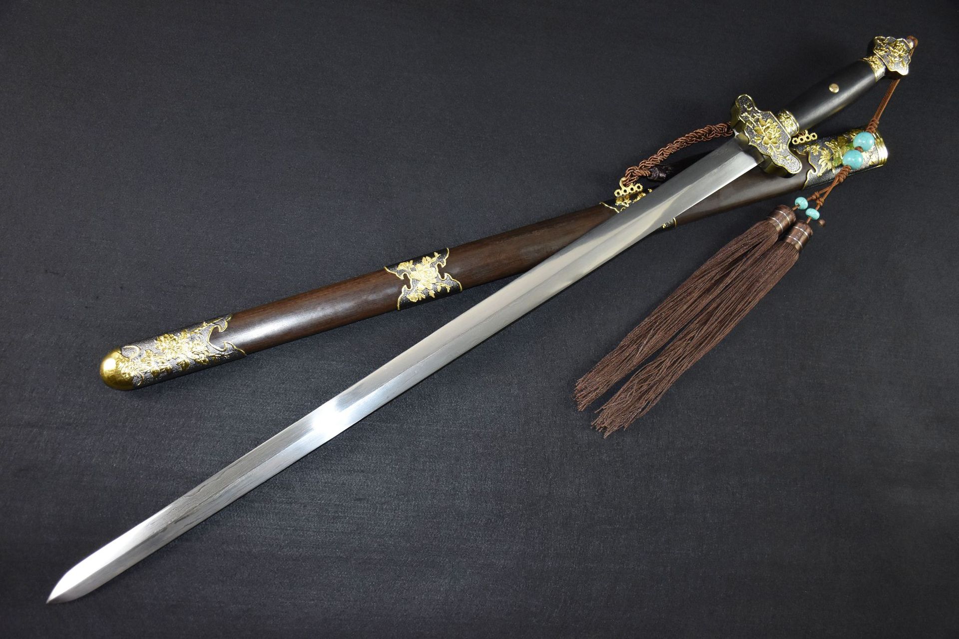 龙泉市镇宅宝剑花纹钢一体长剑手工锻打唐剑防身冷兵器收藏未开刃