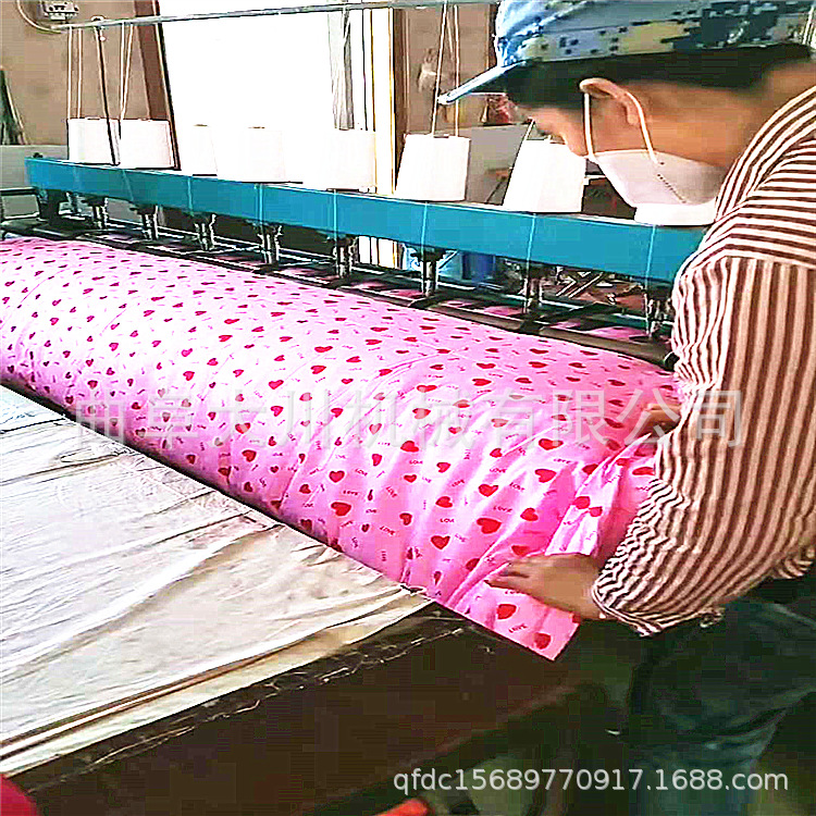 做被子机器多少钱 自产自销直绗引被机 弹棉花厂专用套被机