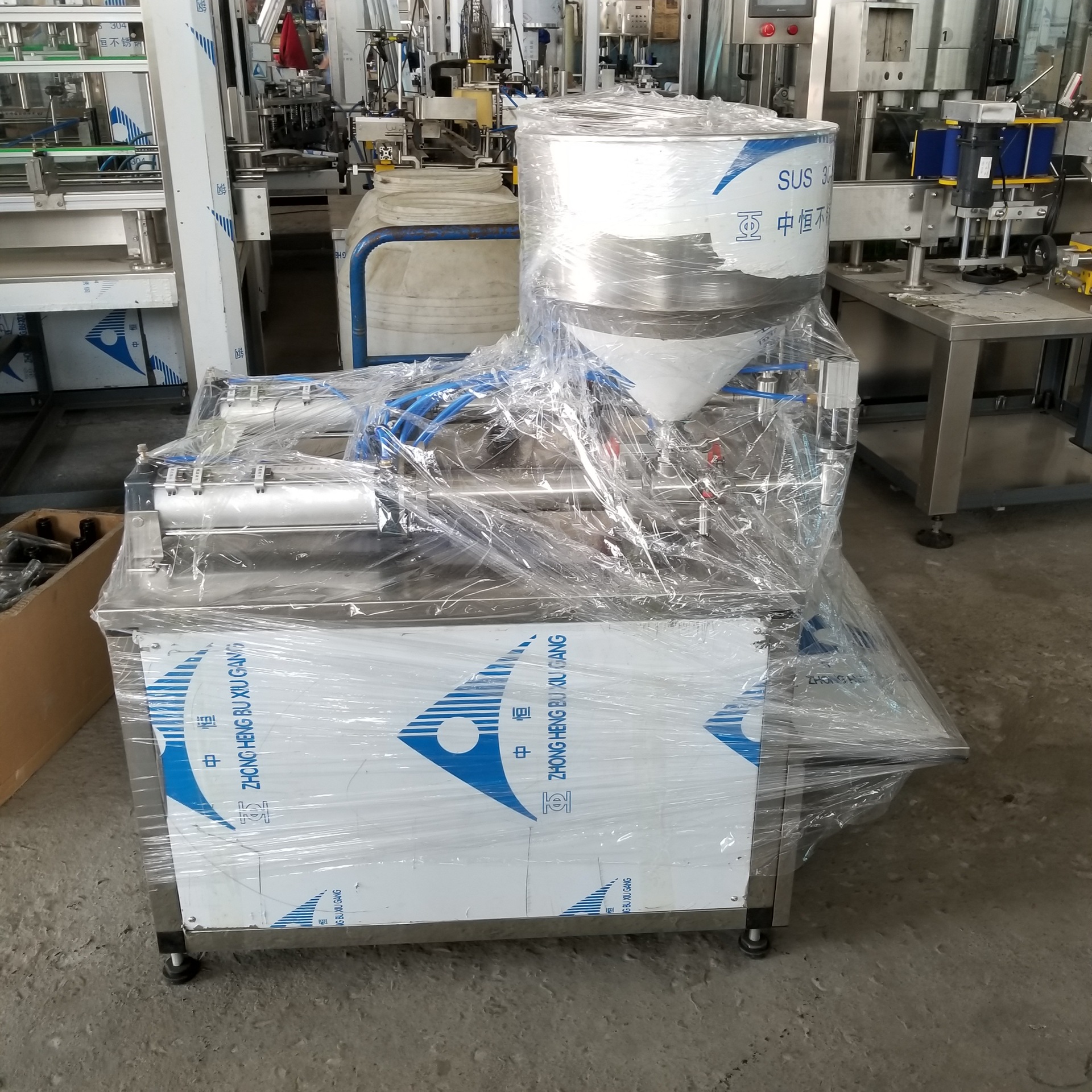 香油麻酱灌装设备 麻汁灌装机 果酱半自动灌装机 膏体灌装机 定量