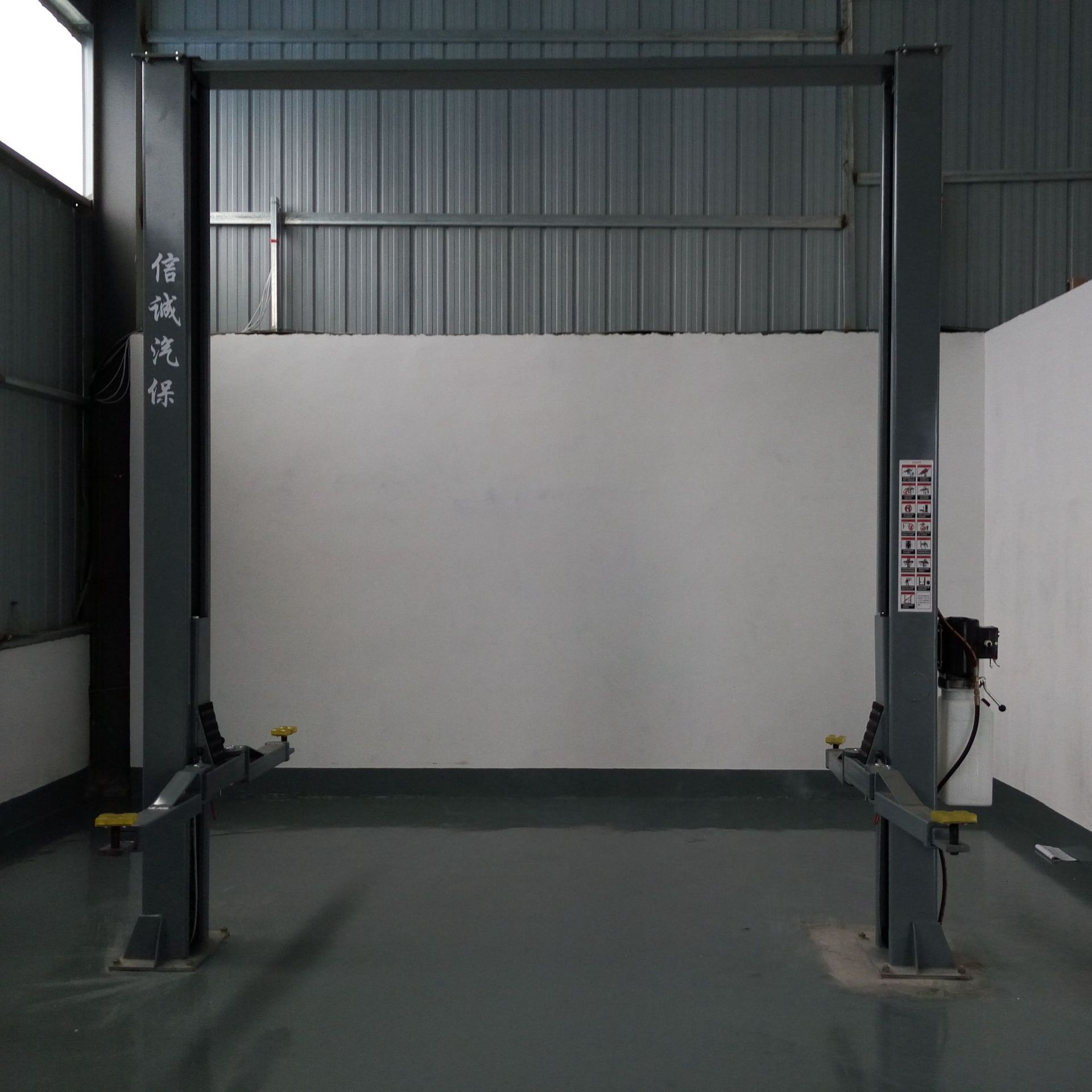 汽车汽修举升机轿车举升机双柱龙门举升机汽保设备举升机