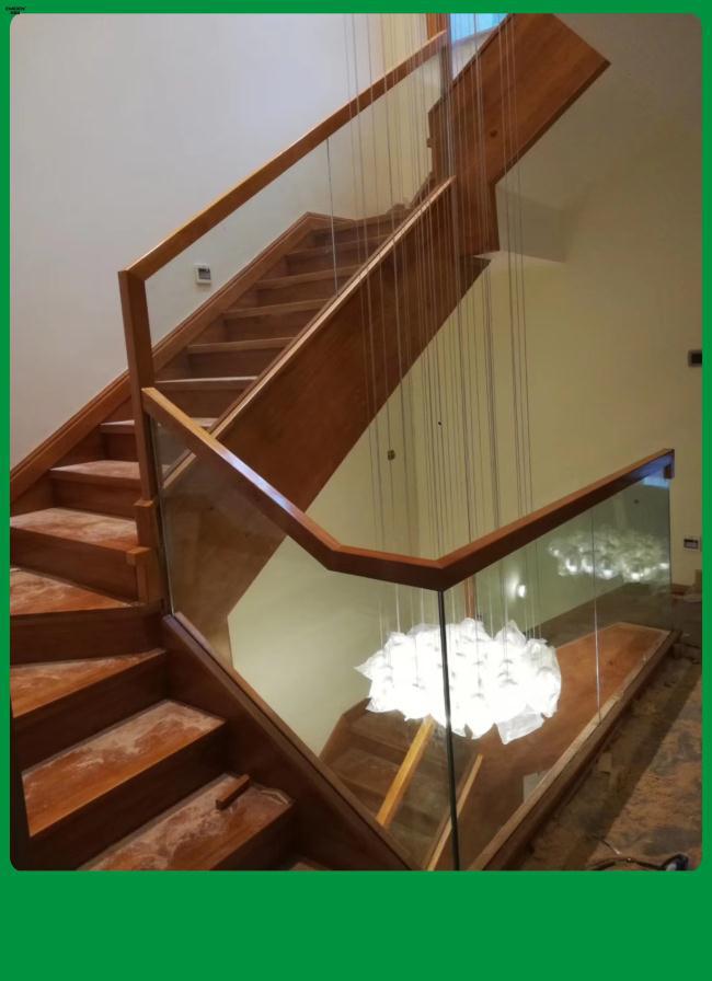 水泥楼梯玻璃扶手栏杆别墅玻璃楼梯扶手