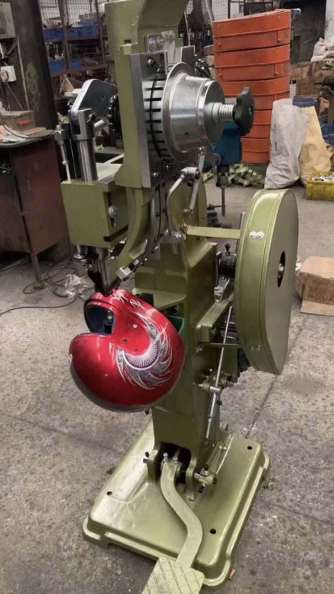 买家服务支付方式厦门欣正成机械有限公司专业生产销售各种大型铆钉机