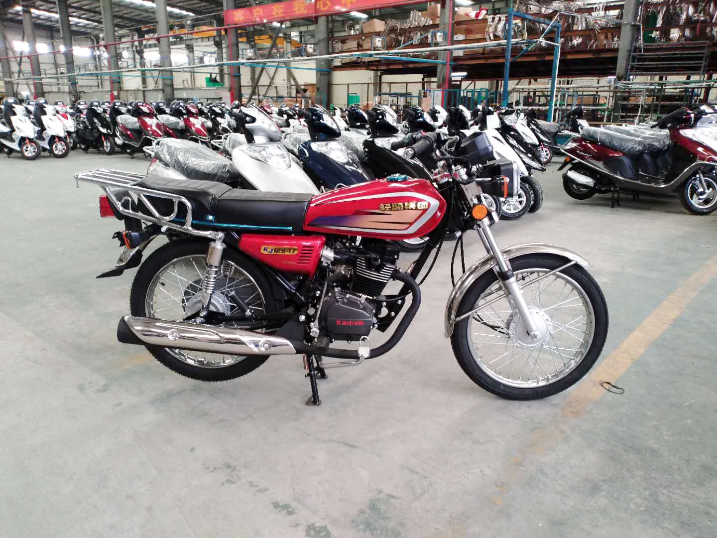 供应燃油二轮五羊男装cg王款轻骑集团光速摩托车gs125-17国四电喷