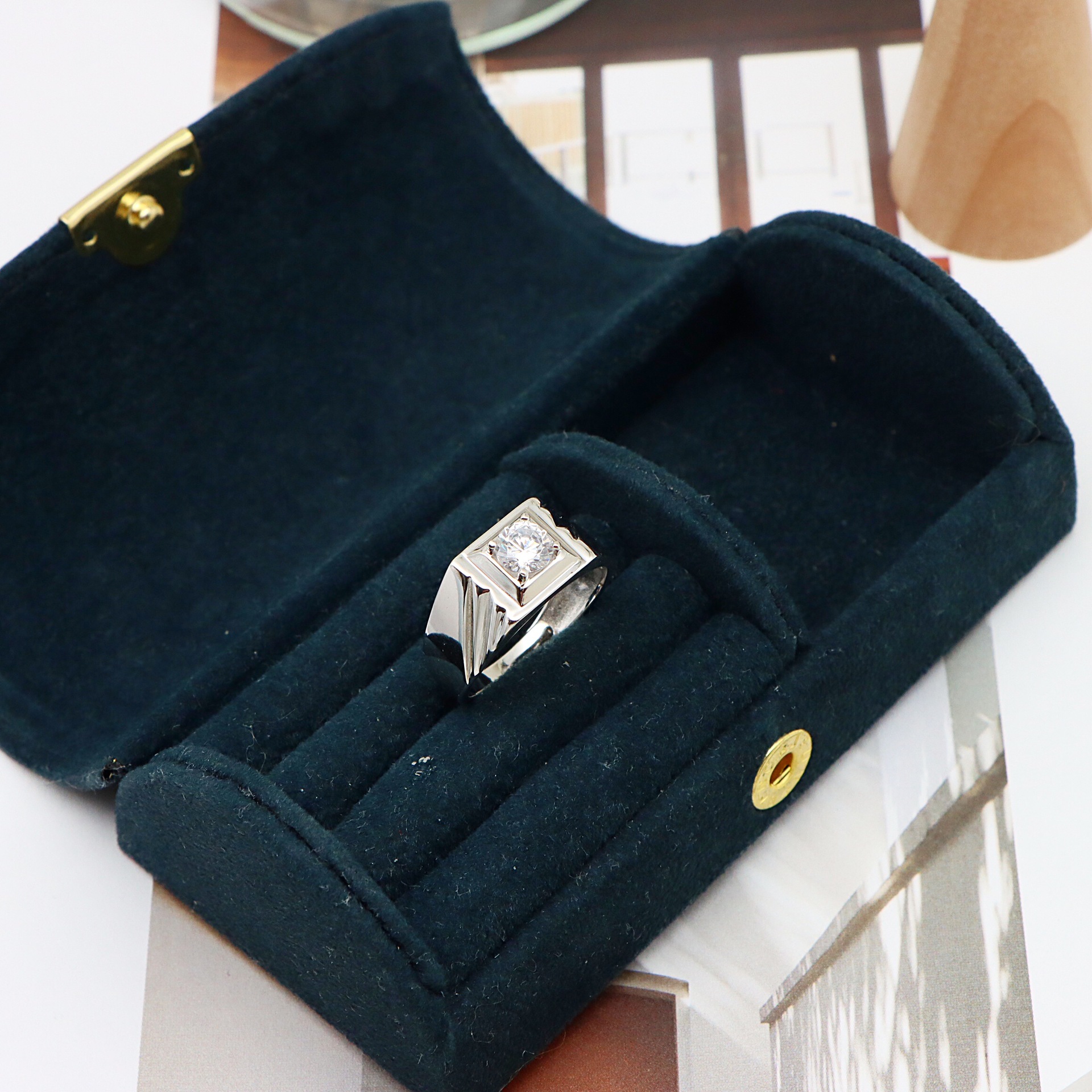 925纯银镀白金镶锆石四方戒指男款方戒指送男友送父亲礼物