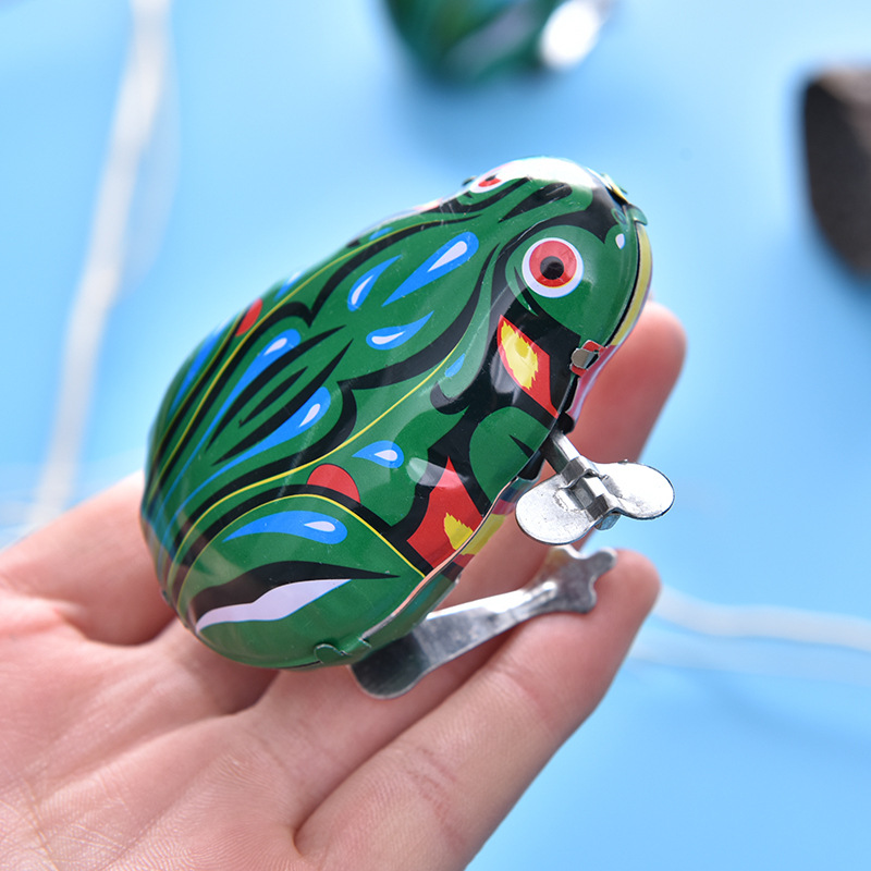 怀旧铁皮青蛙90后创意益智地摊货源小玩具学生开学奖品发条青蛙