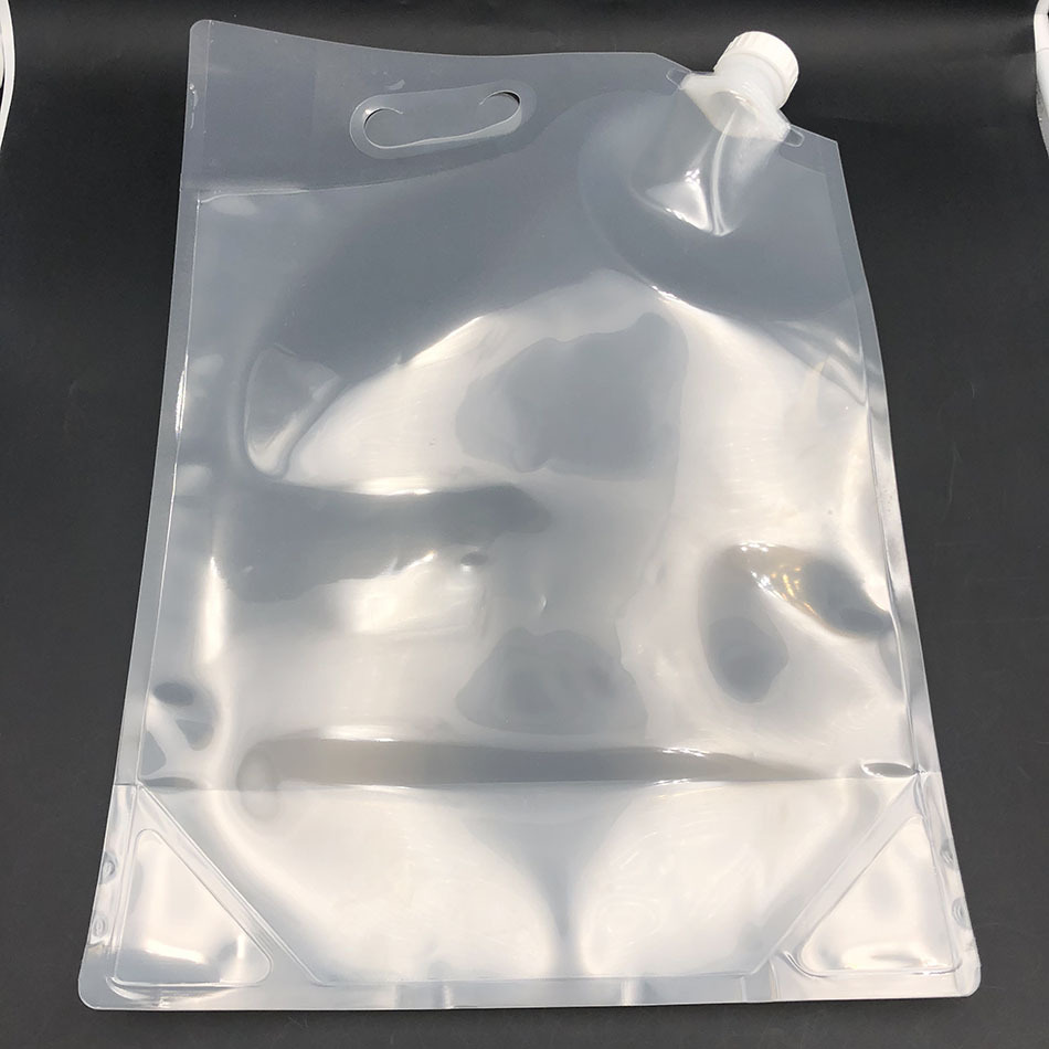 10kg无印刷矿泉水包装袋 户外便携大容量33mm吸嘴袋 厂家饮用水袋