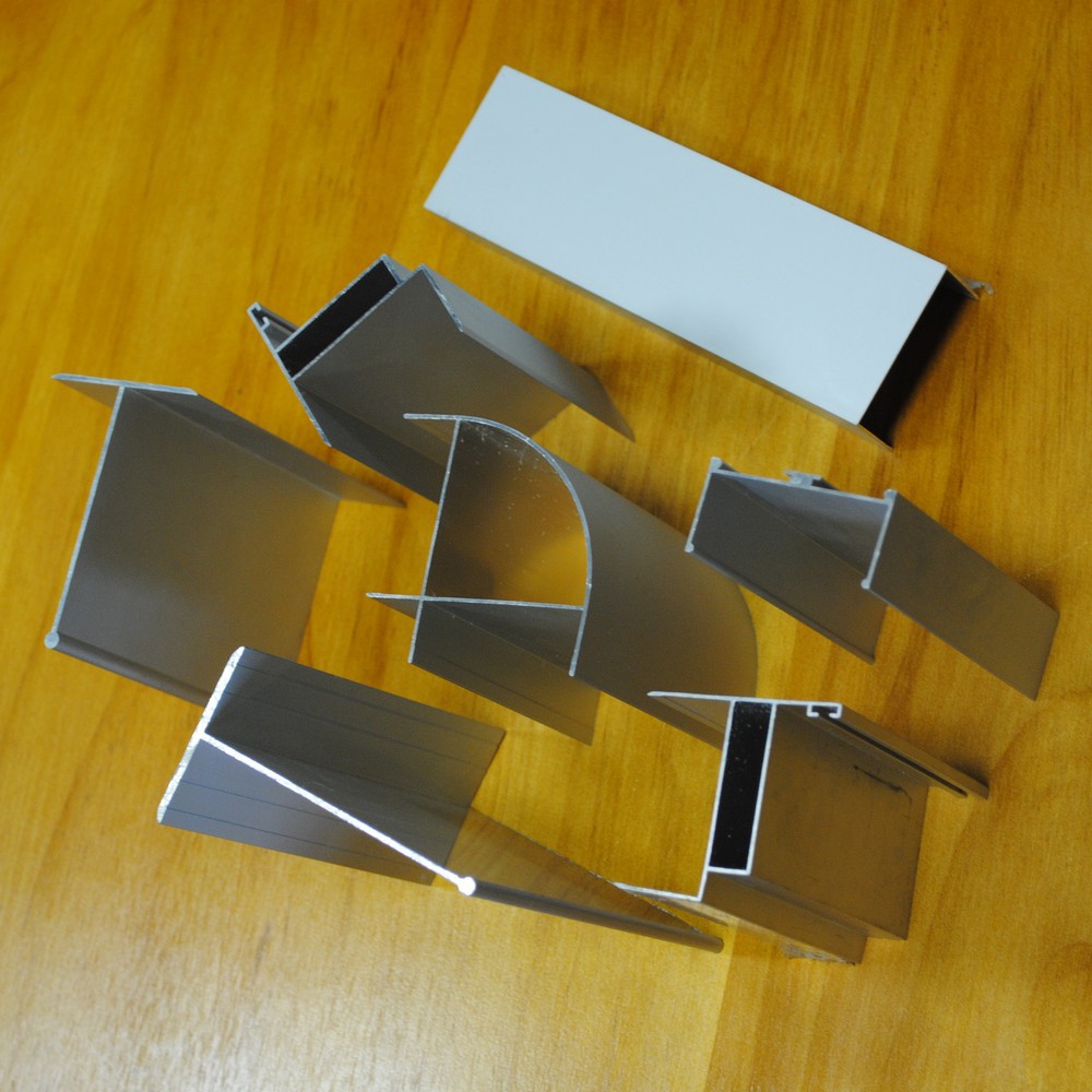 厂家现货现模供应净化铝型材 洁净室转角 门料窗料配件齐全