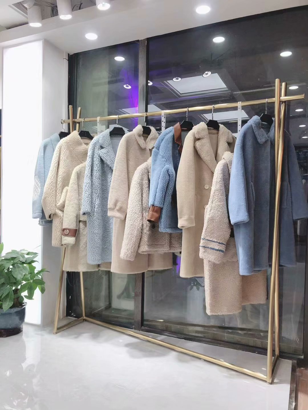 卡拉佛20冬 厂家库存清仓气质大码品牌折扣女装实体直播货源走份