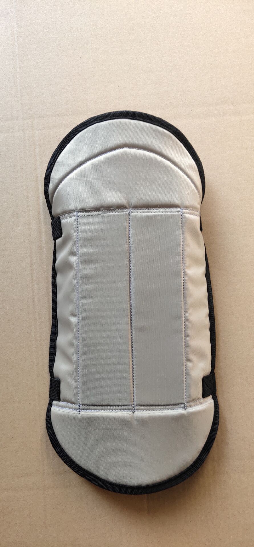 厂家直销外贸护膝 割草割灌机油锯护腿园林护膝防护摩托车护膝