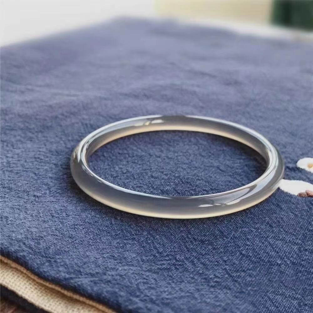 厂家批发帝王灰玛瑙冰种圆条叮当手镯女款细手镯