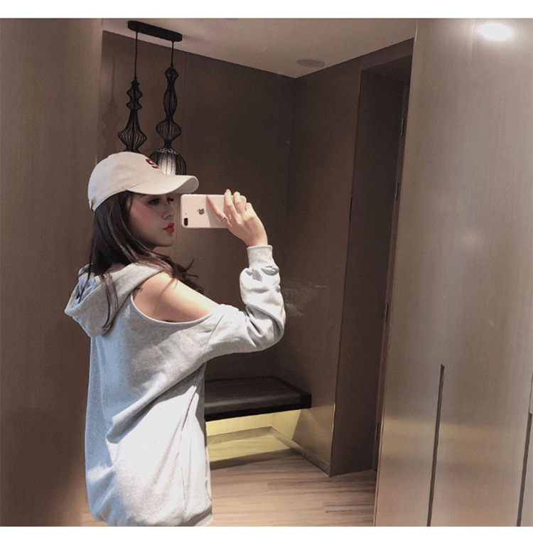 2020新款露肩卫衣女春秋薄款韩版百搭长袖连帽女装上衣潮insj6060