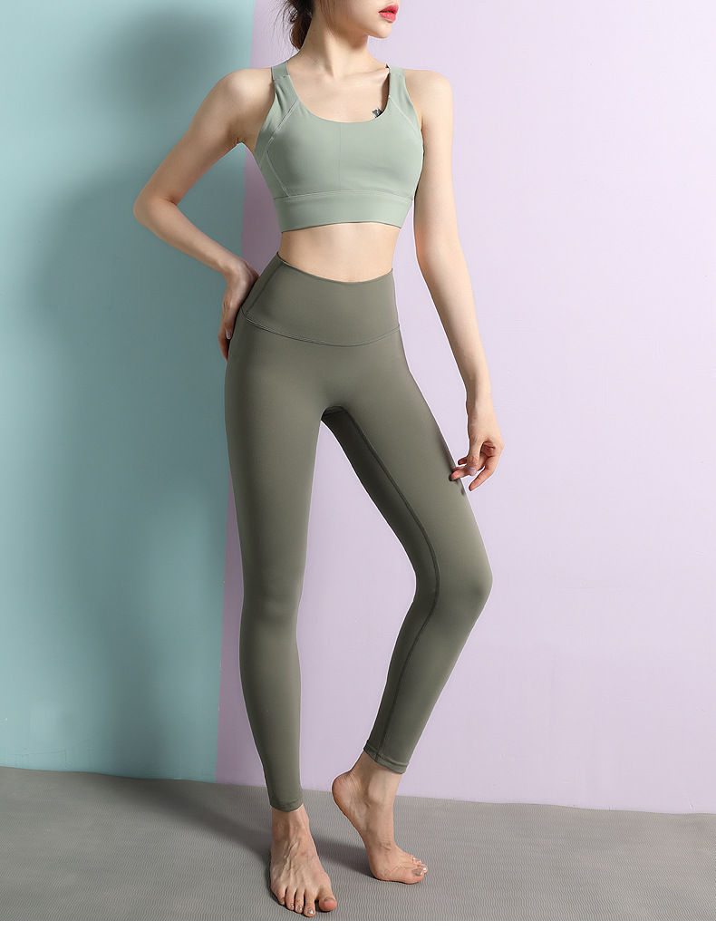 新款无尴尬线瑜伽裤女高腰提臀裸感瑜伽裤外穿蜜桃跑步运动紧身裤