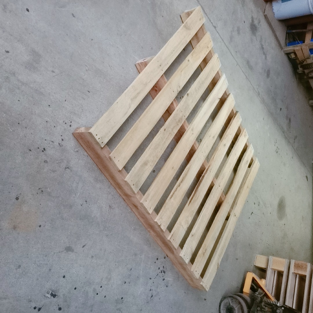 盛世昌卡板厂大批量生产木卡板木栈板木托盘全新卡板批发25元起