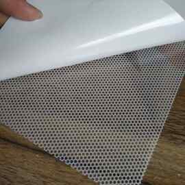 厂家供应 圆孔透视贴 pvc双向透视贴 双向透明打印膜 橱窗玻璃贴