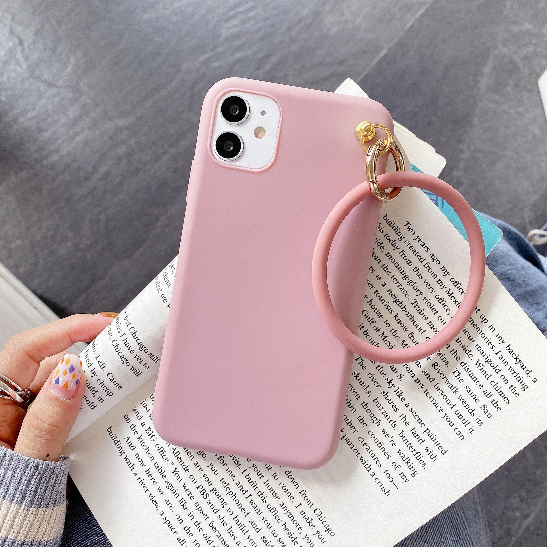 手环适用于iphone13跨境苹果11手机壳xs加厚纯色se2磨砂软套新品