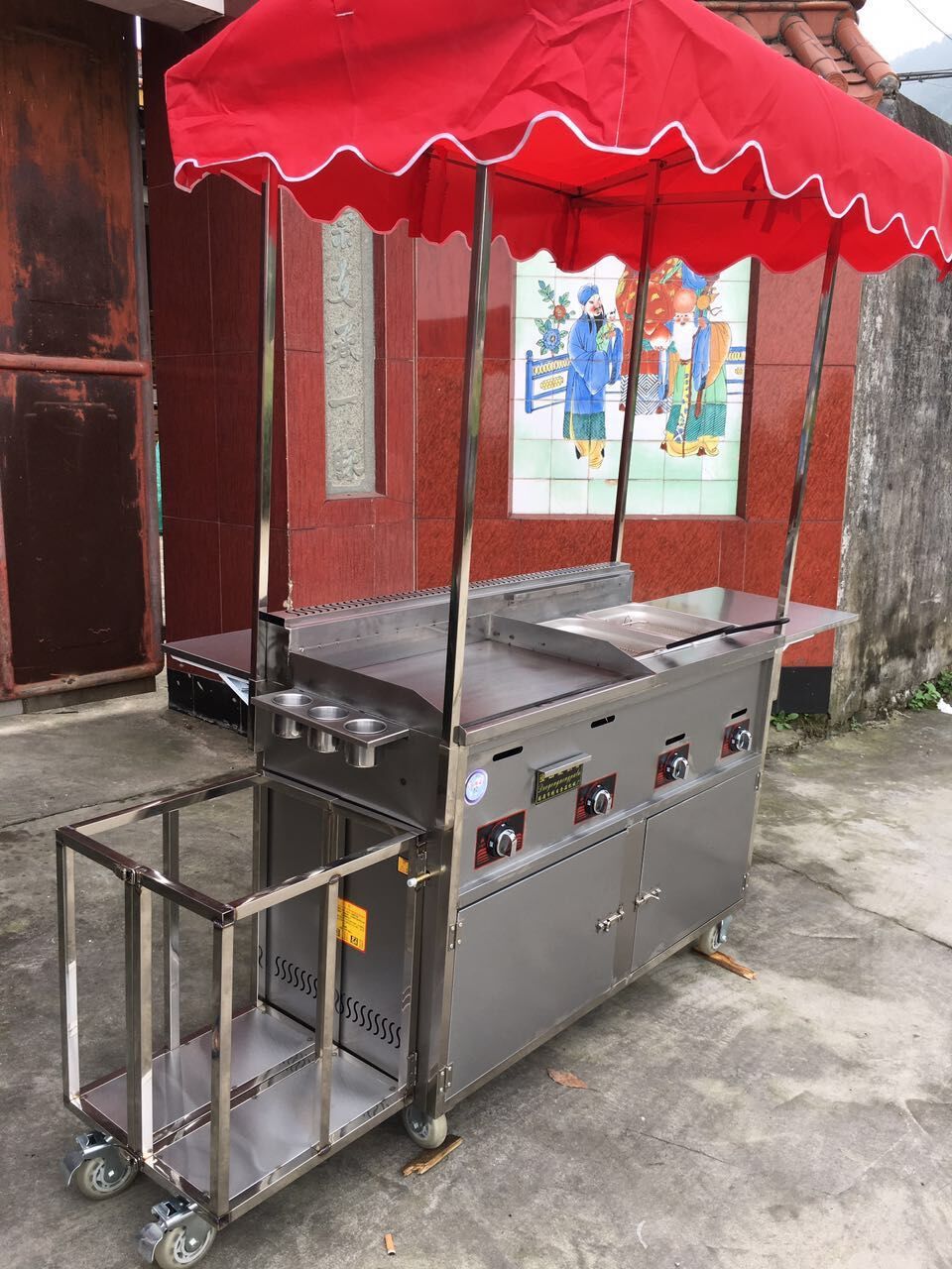 外卖流动路边夜市摆摊炸串水煮串杂粮煎饼锅摆摊扒炉小吃车推车