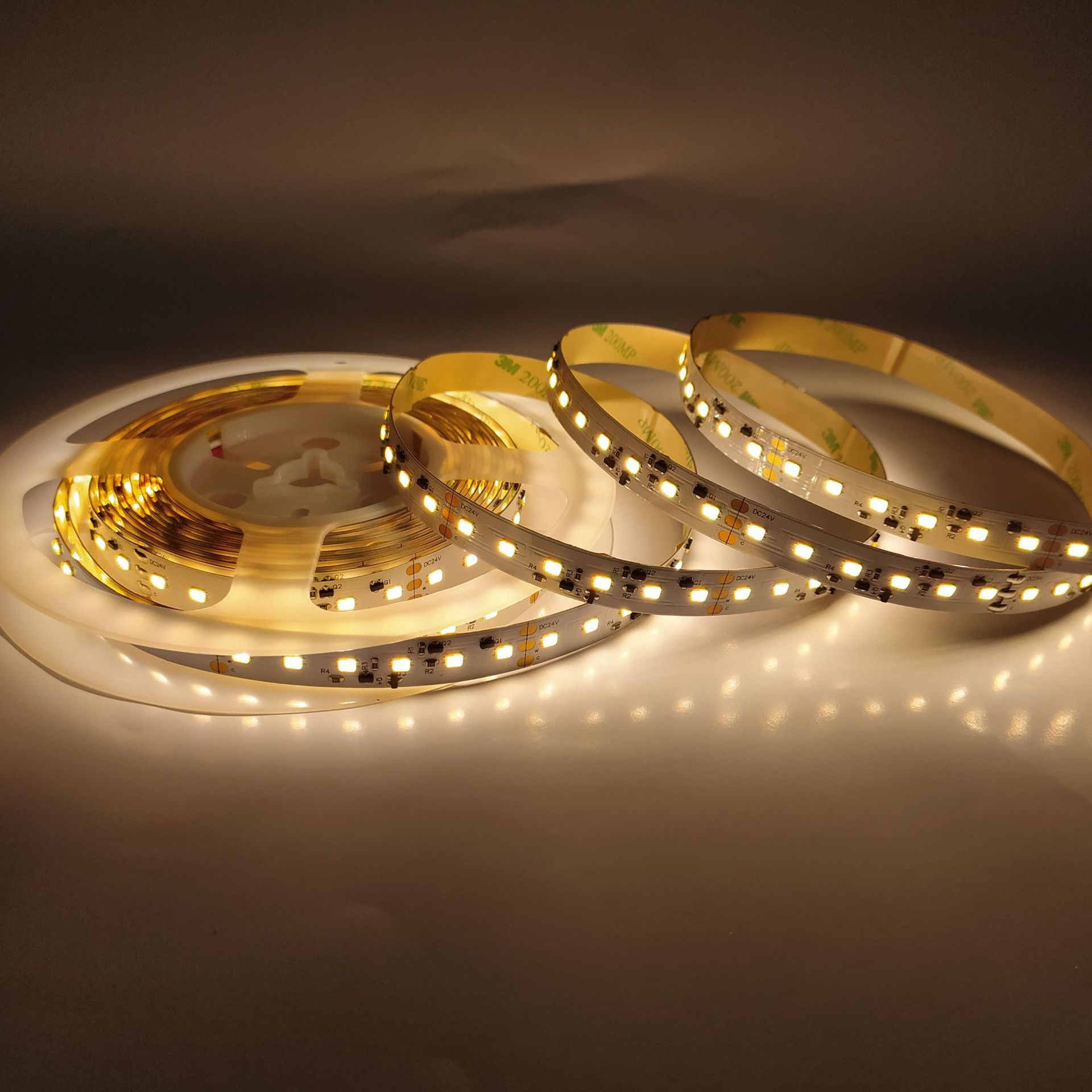 恒流双色温 smd2835 96灯/米 2合1调色温灯条 高端led双色温灯带