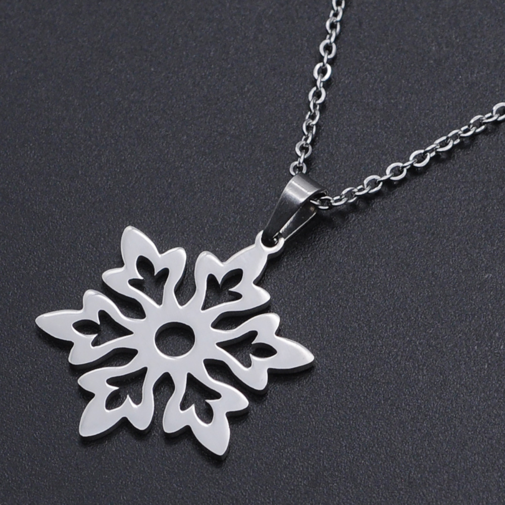 唯星钛钢圣诞雪花吊坠项链女跨境欧美饰品时尚不锈钢冬日雪花项链